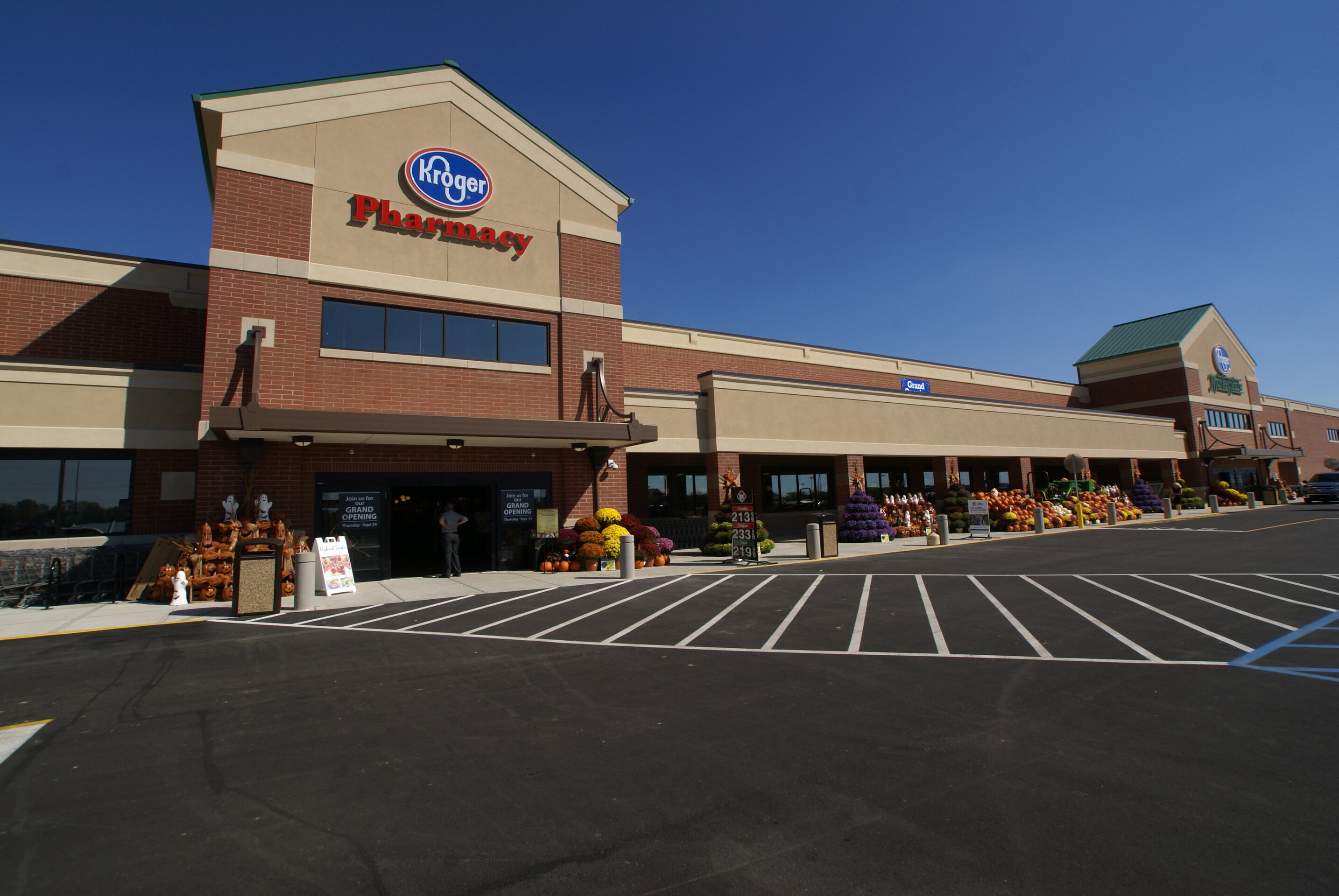 Kroger J894 - 1 Construction process for Kroger J894 in Indianapolis, IN