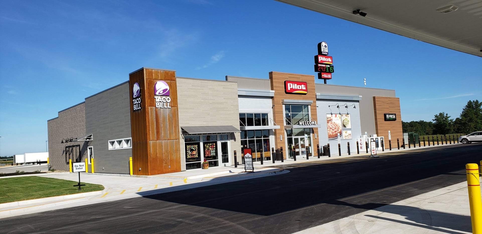 Construction process for Pilot #1174 in Marshall,IL